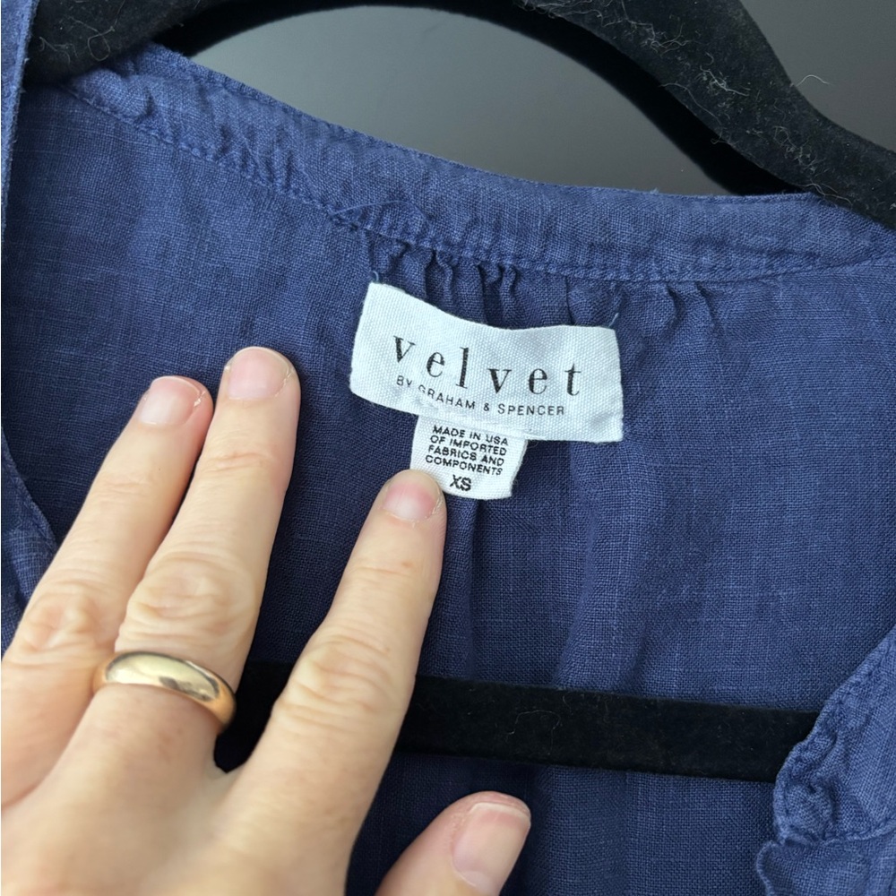 Velvet by Graham & Spencer Izabelle Woven Linen Jumpsuit - Picture 4 of 9